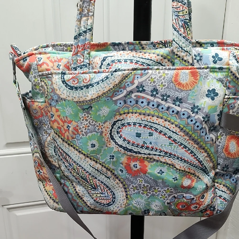 Vera Bradley lightweight quilted